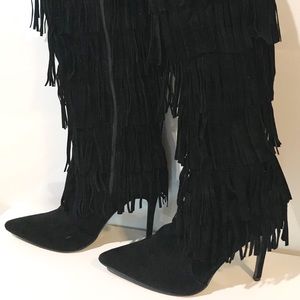 Cape Robbins Black Fringe Boots